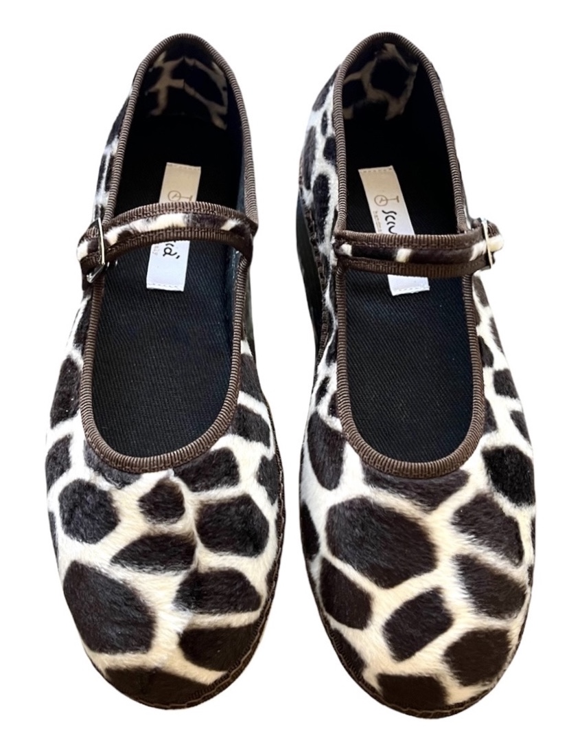 Maryjane Brown Giraffe